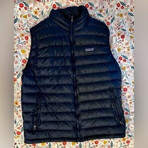 Patagonia men’s down vest